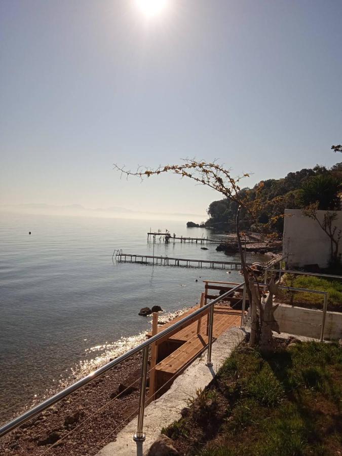 Paul Seafront House Villa Mesongí Exterior photo