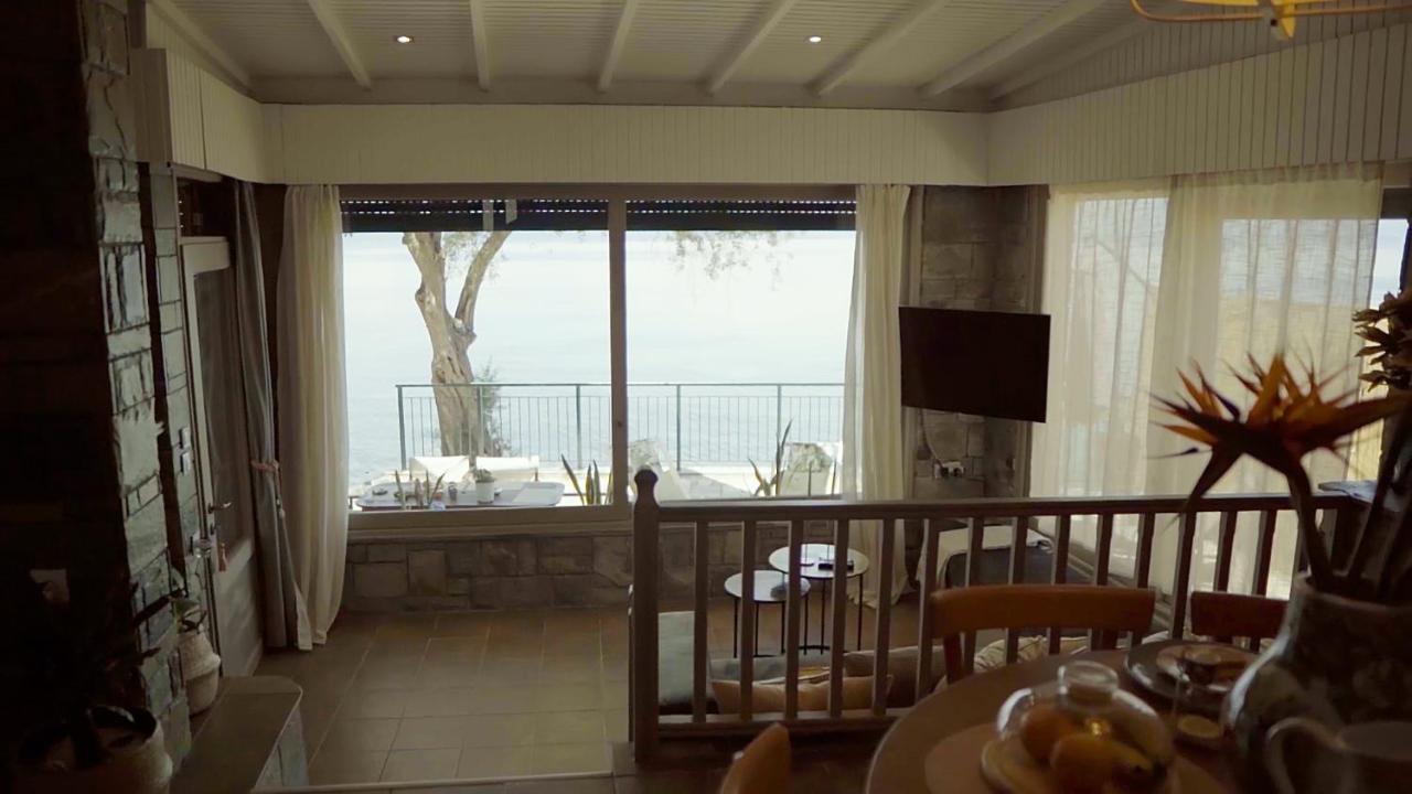 Paul Seafront House Villa Mesongí Exterior photo