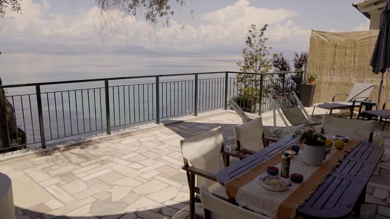 Paul Seafront House Villa Mesongí Exterior photo