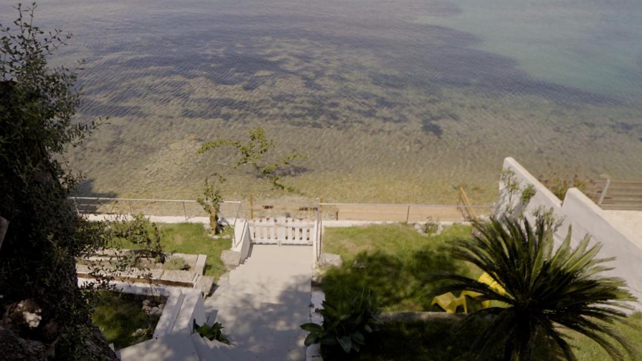 Paul Seafront House Villa Mesongí Exterior photo