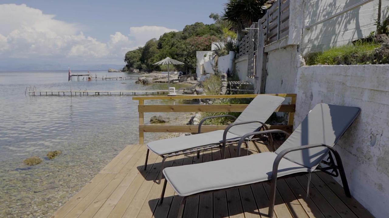 Paul Seafront House Villa Mesongí Exterior photo