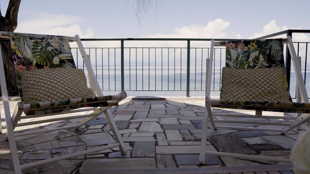 Paul Seafront House Villa Mesongí Exterior photo