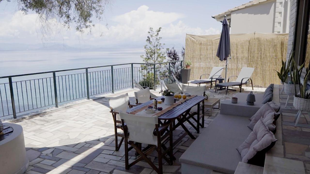 Paul Seafront House Villa Mesongí Exterior photo