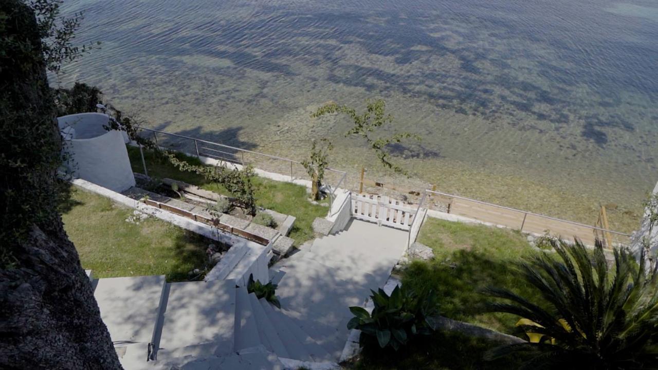 Paul Seafront House Villa Mesongí Exterior photo