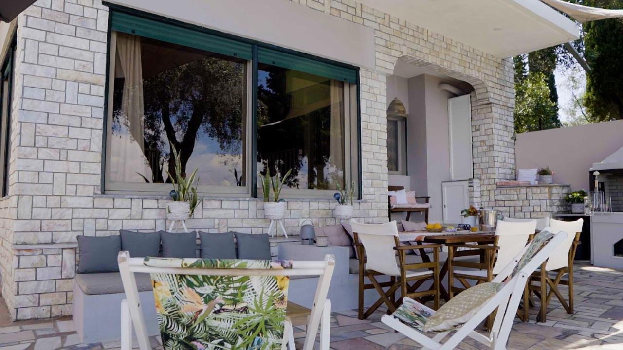 Paul Seafront House Villa Mesongí Exterior photo