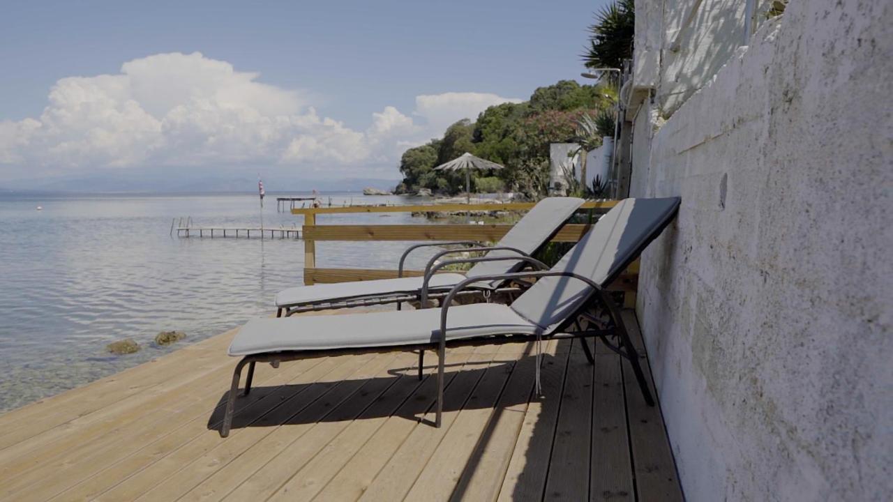 Paul Seafront House Villa Mesongí Exterior photo
